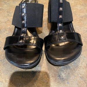 Dexflex Comfort Black Sandals with Studded Detail